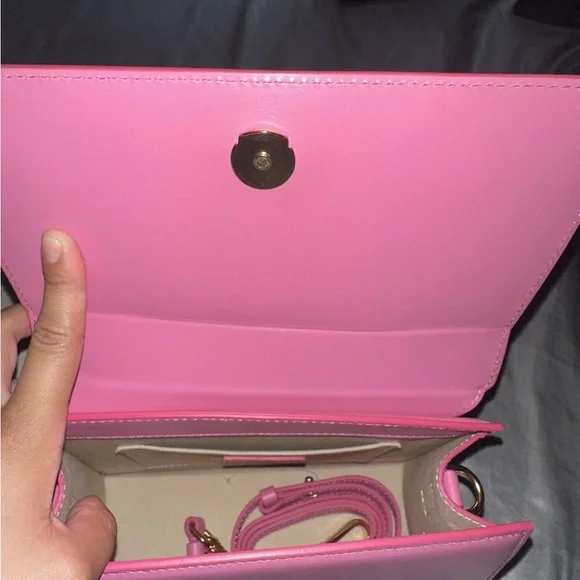 Jacquemus Vibrant Pink Bag with Cream Pouch - Picture 3 of 5